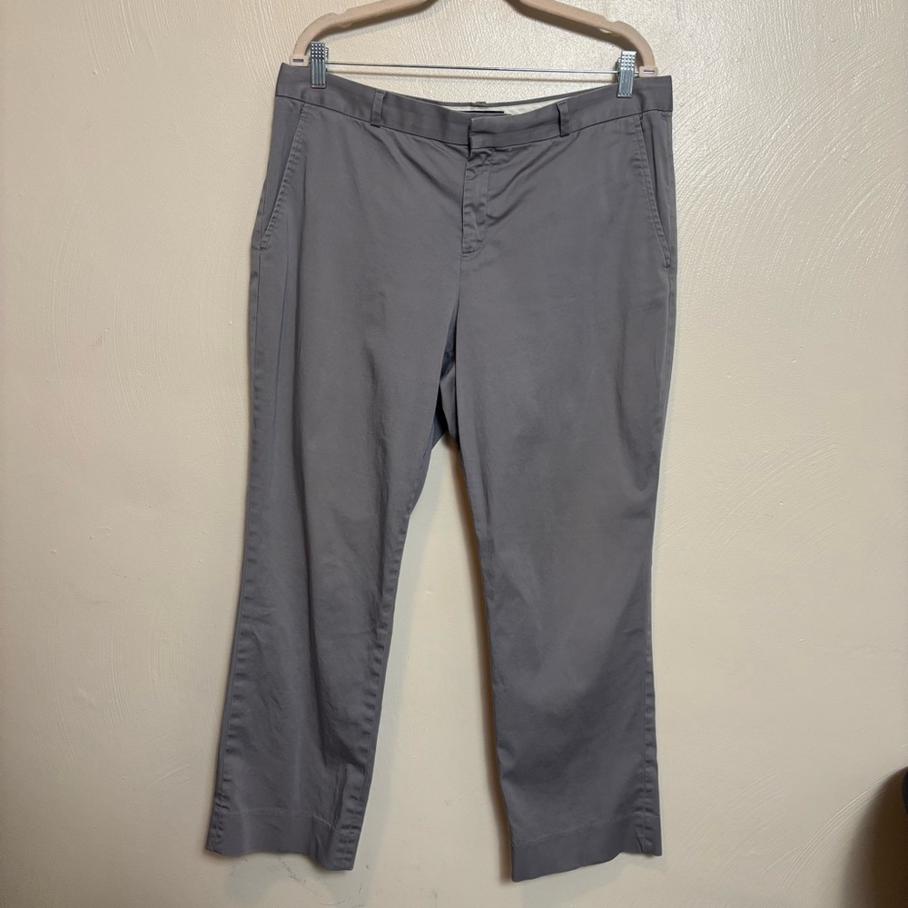 Banana Republic Women's Pants Ryan‎ Dress Chino Short Gray Size 14S Short Petite